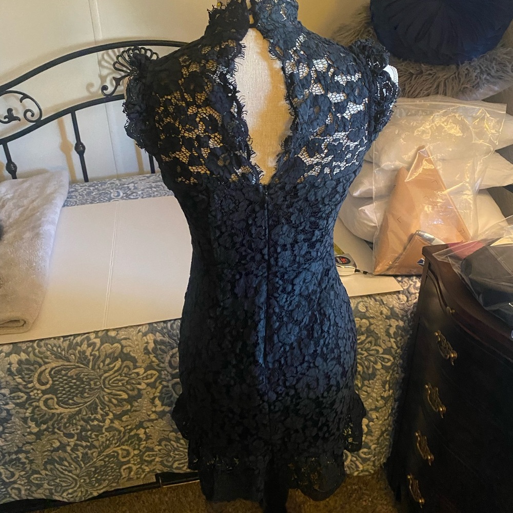 Black Lace High-Neck Sleeveless Dress I think size 4 - Picture 2 of 8